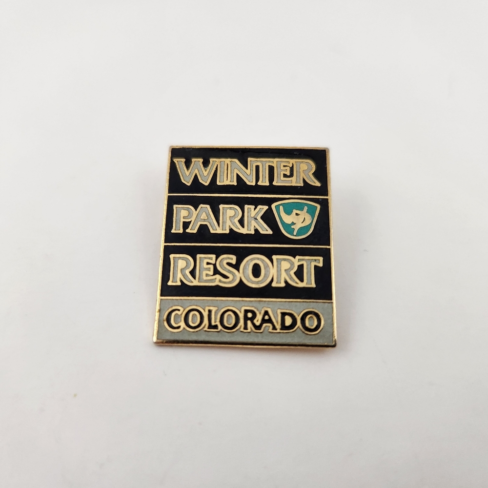 Vintage Winter Park Resort ski resort enamel lapel pin